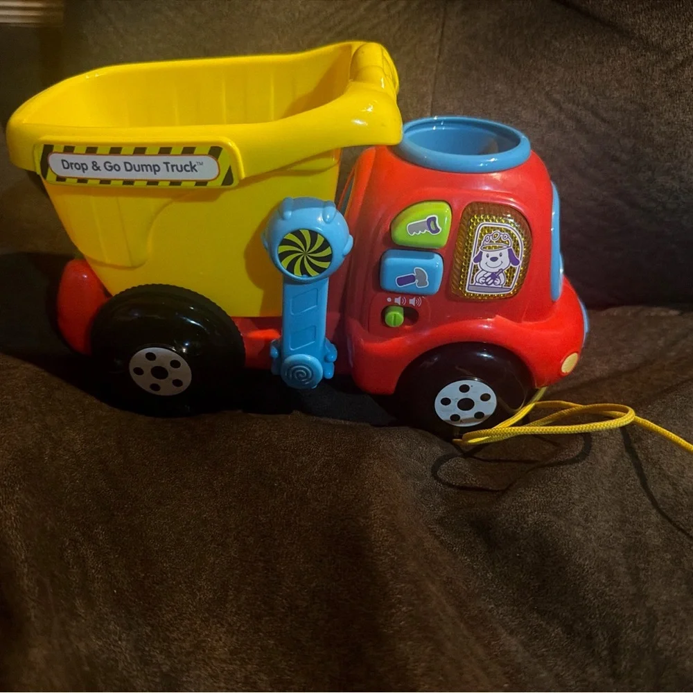 Vtech Drop and‎ Go Dump Truck Toddler Toy Construction Lights and Sounds Works